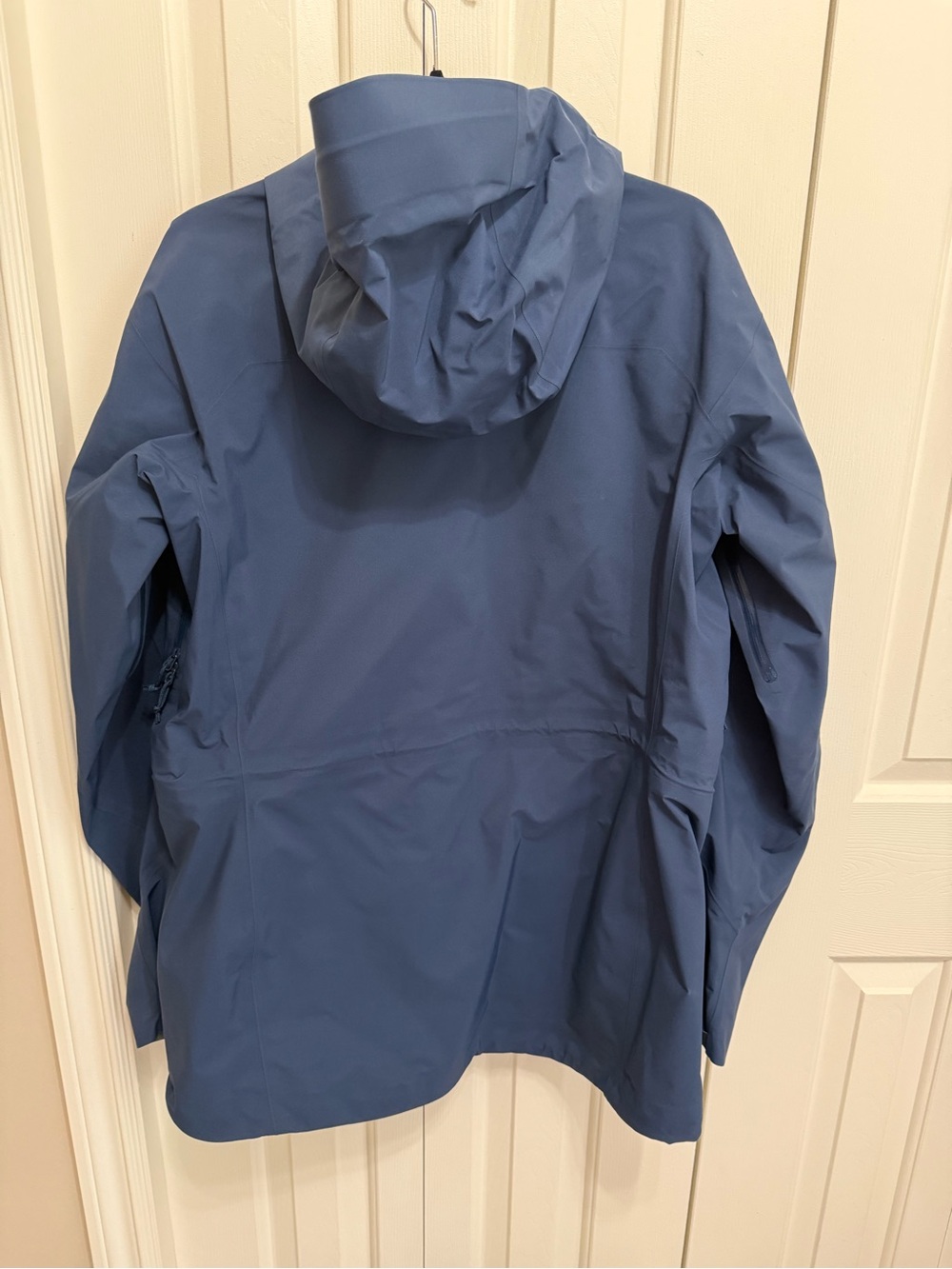 Ladies Arc'teryx Zeta AR jacket. - Picture 2 of 5